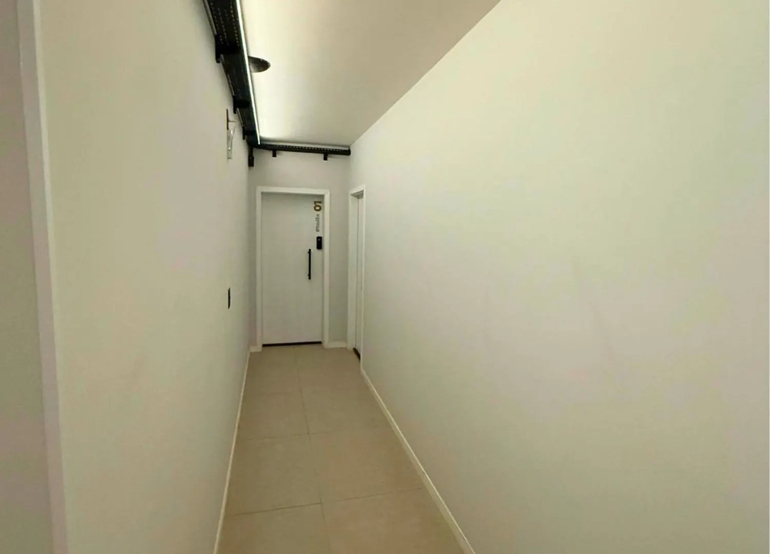 Studios 422 Помероди 0*,  Бразилия