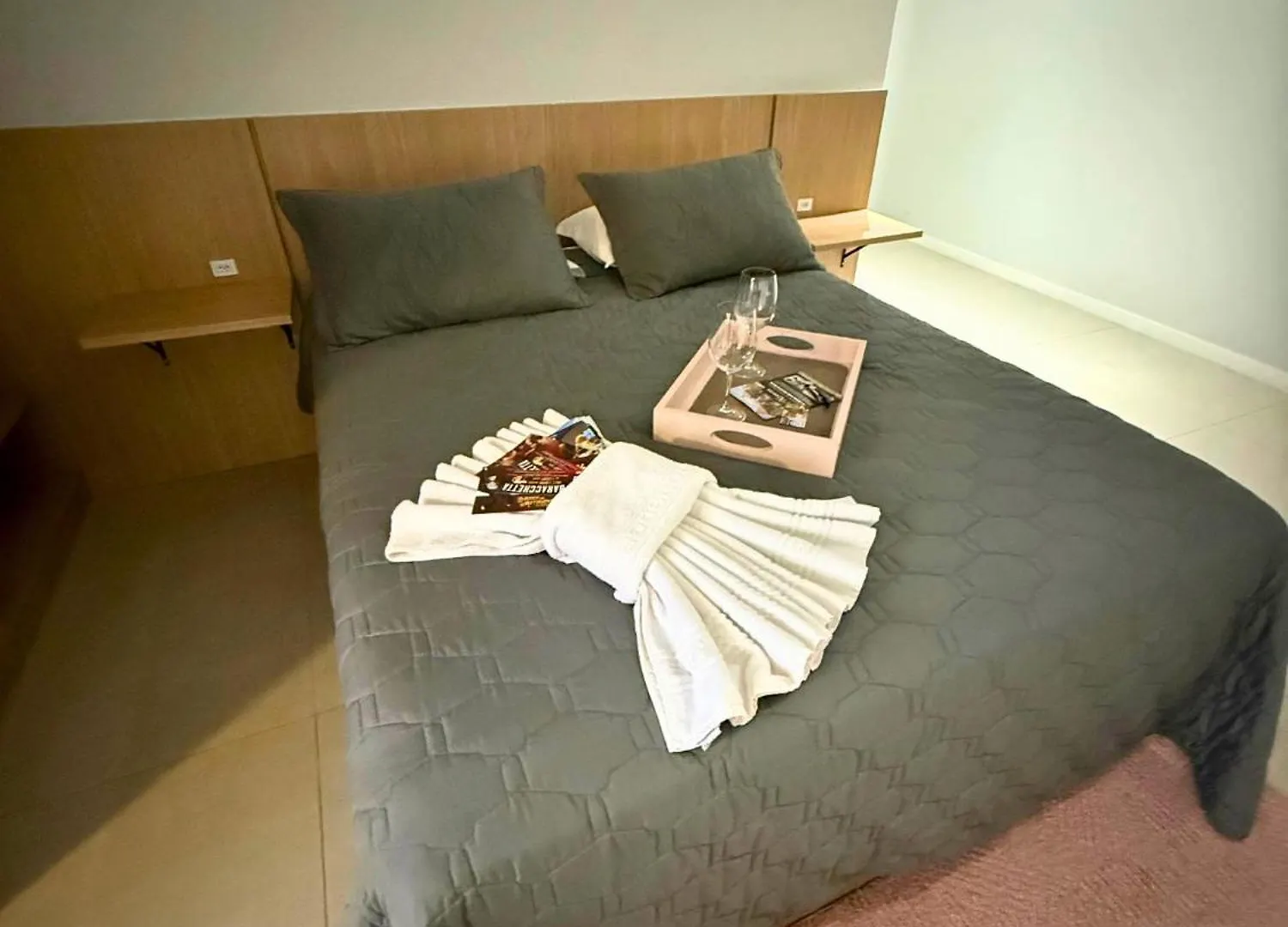Studios 422 Помероди