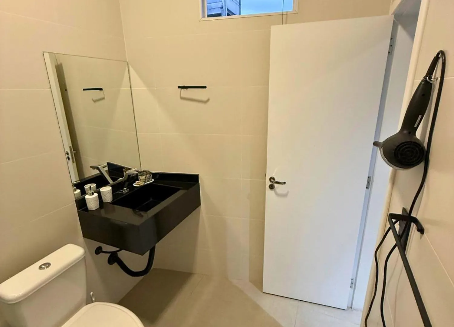 Studios 422 Помероди